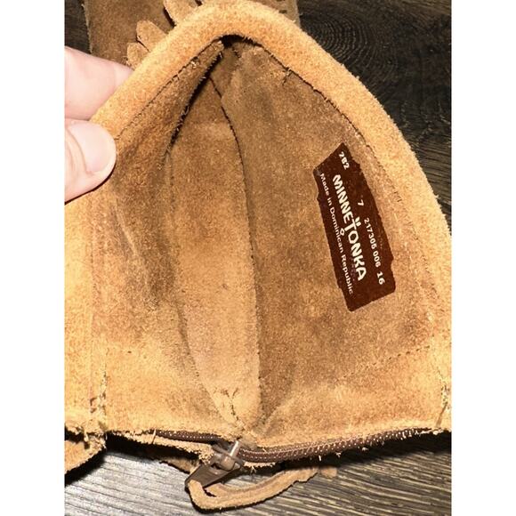 MINNETONKA Womens Moccasins Sz 7 Brown Suede Fringe Zip Ankle Boots - Picture 9 of 9